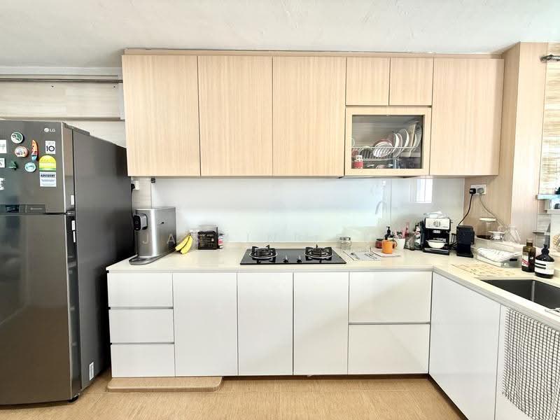 632 Hougang Avenue 8, 632 Hougang Avenue 8, Hougang / Punggol / Sengkang, 3 Bedrooms, 958 sqft, HDB Flat For Sale, by Jasmine Teo, 500284211 - Kitchen - PropertyGuru.com.sg