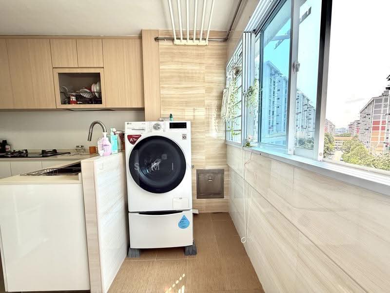 632 Hougang Avenue 8, 632 Hougang Avenue 8, Hougang / Punggol / Sengkang, 3 Bedrooms, 958 sqft, HDB Flat For Sale, by Jasmine Teo, 500284211 - Kitchen - PropertyGuru.com.sg
