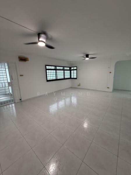 39 Jalan Rumah Tinggi, 39 Jalan Rumah Tinggi, Alexandra / Commonwealth, Room Rental, 150 sqft, HDB Flat For Rent, by Raymond Goh, 500284213 - Living Room - PropertyGuru.com.sg