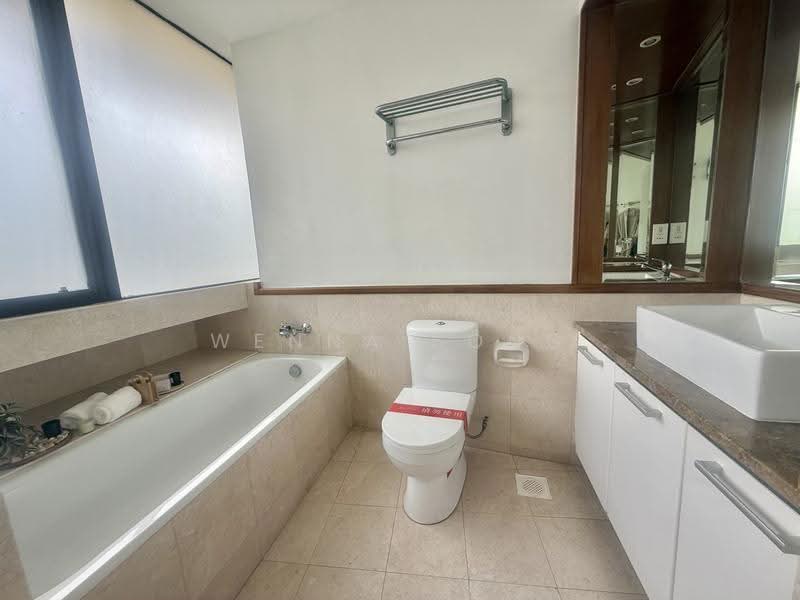 Freehold Condo at Prime District 10 - The Draycott, Tanglin / Holland / Bukit Timah, 4 Bedrooms, 2,637 sqft, Condominium For Sale, by Wenna Song, 500284217 - Bathroom - PropertyGuru.com.sg
