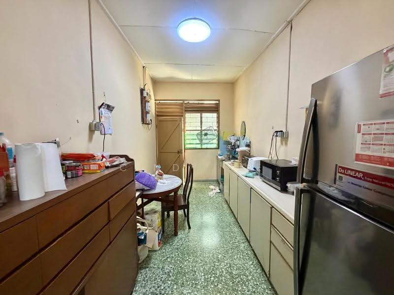 Serangoon Garden Estate, Cooling Close, Hougang / Punggol / Sengkang, 3 Bedrooms, 2,801 sqft, Terraced House For Sale, by Cindy Lee, 500284218 - Kitchen - PropertyGuru.com.sg