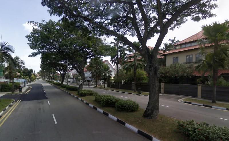 Bungalow 6,100 sqft Land | Wide 19.13m Frontage | Ideal for Rebuild, Frankel Avenue ,Siglap Plain, East Coast Road, East Coast / Marine Parade, 4 Bedrooms, 2,000 sqft, Bungalow House For Sale, by Razak ., 500284227 - PropertyGuru.com.sg