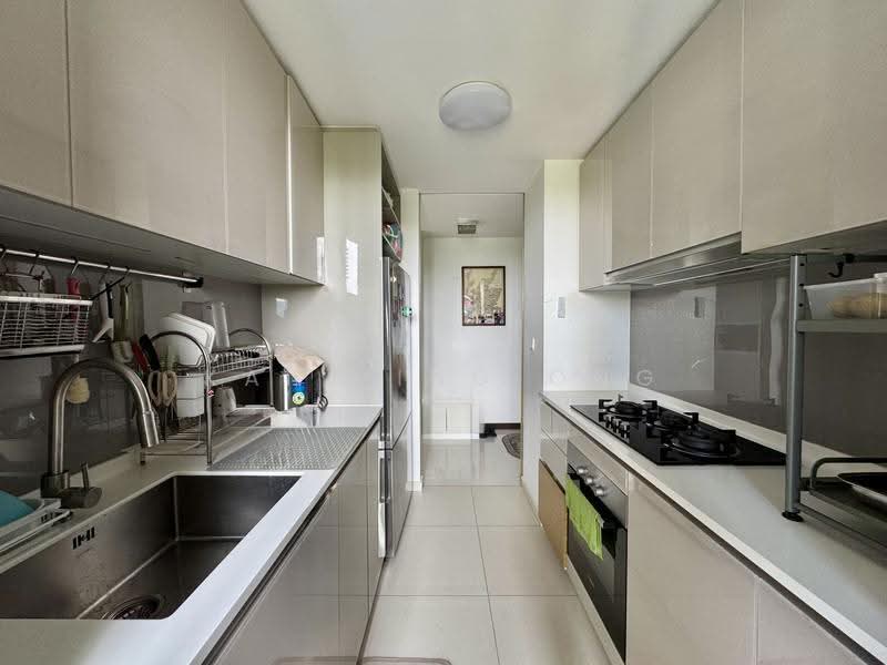 Lake Grande, 2 Jurong Lake Link, Boon Lay / Jurong / Tuas, 3 Bedrooms, 904 sqft, Condominium For Sale, by Kai Ming Ong, 500284229 - Kitchen - PropertyGuru.com.sg