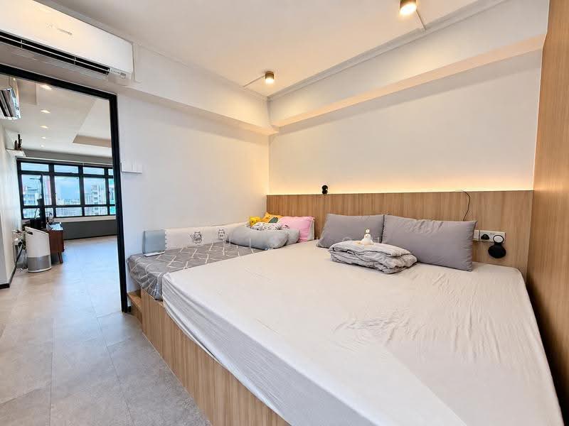 539 Bukit Panjang Ring Road, 539 Bukit Panjang Ring Road, Dairy Farm / Bukit Panjang / Choa Chu Kang, 3 Bedrooms, 1,313 sqft, HDB Flat For Sale, by Louis Koh, 500284235 - Master Bedroom - PropertyGuru.com.sg