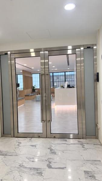 Tong Building, 302 Orchard Road, Orchard / River Valley, 3,039 sqft, Office For Rent, by Joanna Zhou, 500284237 - CommercialGuru.com.sg