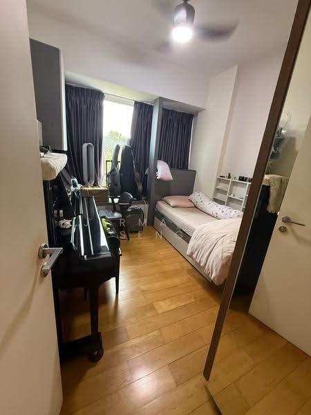 The Sorrento, 55 West Coast Road, Buona Vista / West Coast / Clementi New Town, Room Rental, 150 sqft, Condominium For Rent, by Jermaine Seng, 500284241 - Bedroom - PropertyGuru.com.sg