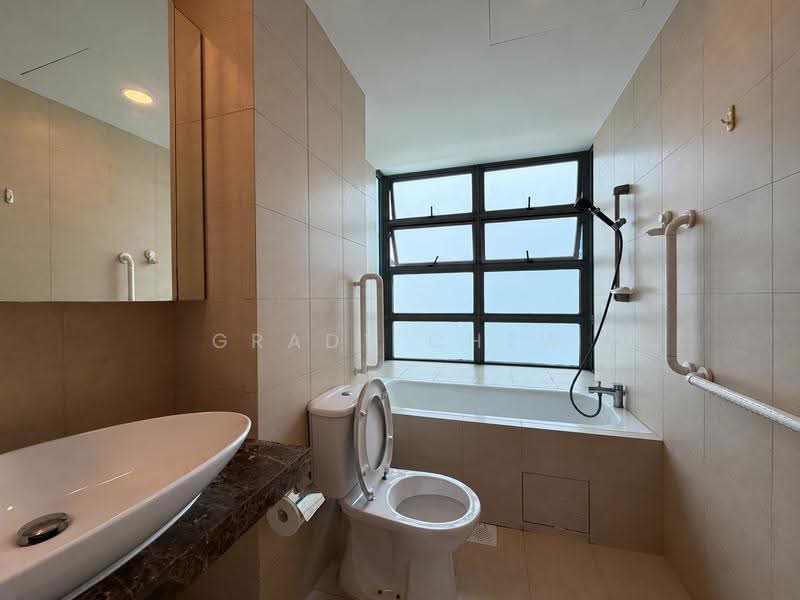 The Quintet, 44 Choa Chu Kang Street 64, Dairy Farm / Bukit Panjang / Choa Chu Kang, 3 Bedrooms, 1,292 sqft, Condominium For Sale, by Grady Chew, 500284246 - Bathroom - PropertyGuru.com.sg