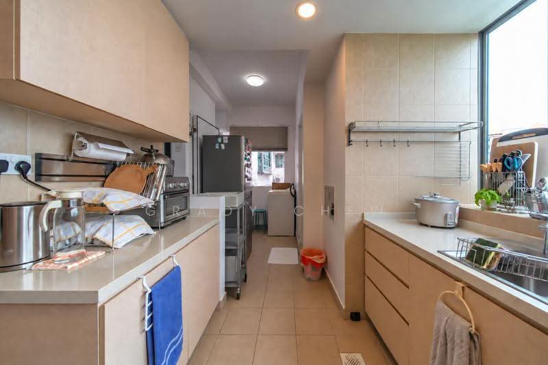 The Quintet, 44 Choa Chu Kang Street 64, Dairy Farm / Bukit Panjang / Choa Chu Kang, 3 Bedrooms, 1,292 sqft, Condominium For Sale, by Grady Chew, 500284246 - Kitchen - PropertyGuru.com.sg
