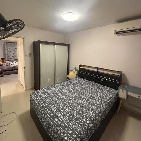 533 Bedok North Street 3, 533 Bedok North Street 3, Bedok / Upper East Coast, 2 Bedrooms, 732 sqft, HDB Flat For Sale, by Ling Chua, 500284257 - Bedroom - PropertyGuru.com.sg