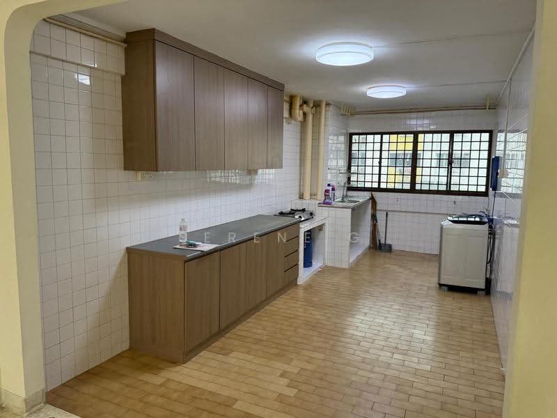 704 Yishun Avenue 5, 704 Yishun Avenue 5, Sembawang / Yishun, 2 Bedrooms, 732 sqft, HDB Flat For Sale, by Serene G, 500284259 - Kitchen - PropertyGuru.com.sg