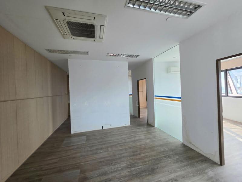 Oxley BizHub 2, 62 Ubi Road 1, Eunos / Geylang / Paya Lebar, 990 sqft, Light Industrial (B1) For Sale, by Jaime Lim, 500284283 - General office area - CommercialGuru.com.sg