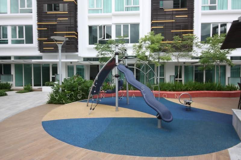 Cabana, 145A Sunrise Terrace, Seletar / Yio Chu Kang, 4 Bedrooms, 2,917 sqft, Cluster House For Sale, by Far East Organization, 500284345 - Exterior - PropertyGuru.com.sg