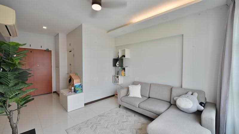 449A Bukit Batok West Avenue 9, 449A Bukit Batok West Avenue 9, Dairy Farm / Bukit Panjang / Choa Chu Kang, 3 Bedrooms, 1,001 sqft, HDB Flat For Sale, by Sufy B., 500284356 - Living Room - PropertyGuru.com.sg