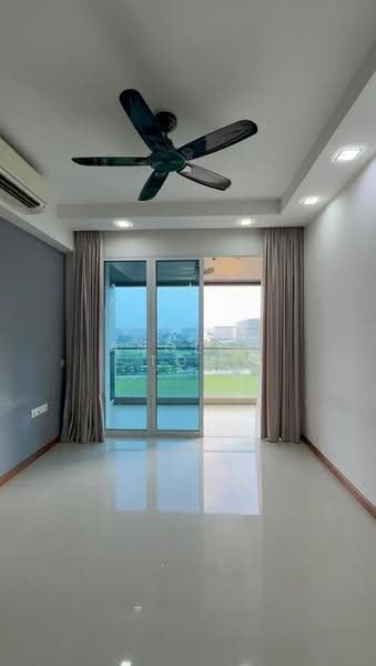 The Tampines Trilliant, 21 Tampines Central 7, Pasir Ris / Tampines, 3 Bedrooms, 872 sqft, Condominium For Rent, by Angela Toh, 500284357 - Living Room - PropertyGuru.com.sg