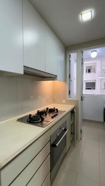 The Tampines Trilliant, 21 Tampines Central 7, Pasir Ris / Tampines, 3 Bedrooms, 872 sqft, Condominium For Rent, by Angela Toh, 500284357 - Kitchen - PropertyGuru.com.sg