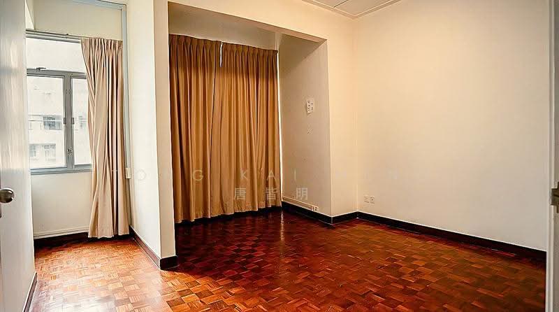 SUPER GD LOC !! WATTEN / SHELFORD !! 1-km Nanyang Pri & RGPS, Walk to TKK MRT9654.3774 TONG, Newton / Novena, 3 Bedrooms, 3,000 sqft, Terraced House For Sale, by Tong Kai Meng 唐皆明, 500284369 - Interior - PropertyGuru.com.sg