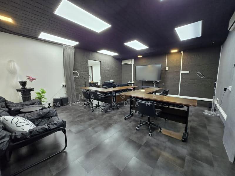 High Street Plaza, 77 High Street, City Hall / Clarke Quay, 592 sqft, Office For Sale, by Vinay Gulab Khanchandani ( Vincent ), 500284387 - Interior - CommercialGuru.com.sg