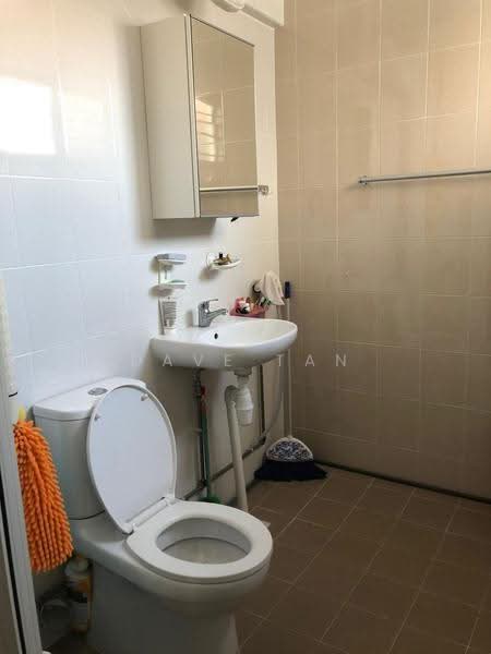 774 Yishun Avenue 3, 774 Yishun Avenue 3, Sembawang / Yishun, 3 Bedrooms, 958 sqft, HDB Flat For Rent, by Dave Tan, 500284395 - Bathroom - PropertyGuru.com.sg