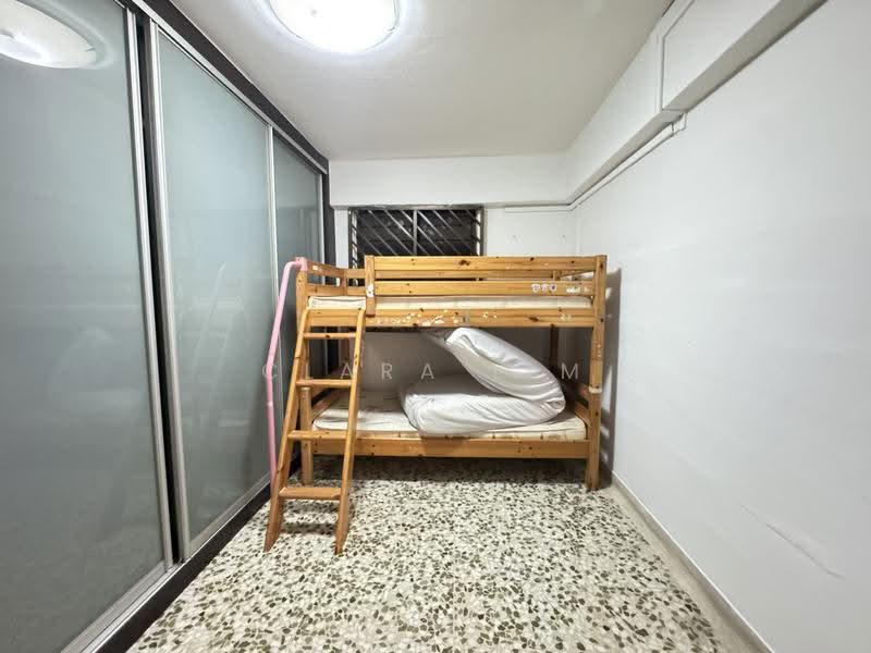 329 Clementi Avenue 2, 329 Clementi Avenue 2, Buona Vista / West Coast / Clementi New Town, 2 Bedrooms, 721 sqft, HDB Flat For Rent, by Clara Lim, 500284431 - Bedroom - PropertyGuru.com.sg