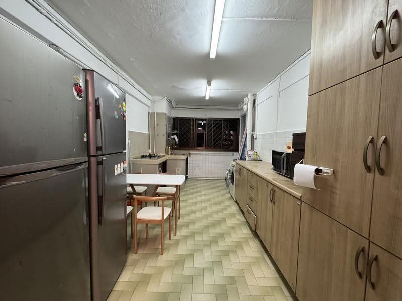 329 Clementi Avenue 2, 329 Clementi Avenue 2, Buona Vista / West Coast / Clementi New Town, 2 Bedrooms, 721 sqft, HDB Flat For Rent, by Clara Lim, 500284431 - Kitchen - PropertyGuru.com.sg