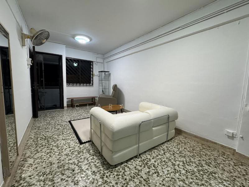 329 Clementi Avenue 2, 329 Clementi Avenue 2, Buona Vista / West Coast / Clementi New Town, 2 Bedrooms, 721 sqft, HDB Flat For Rent, by Clara Lim, 500284431 - Living Room - PropertyGuru.com.sg