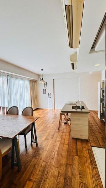 Silversea, 46 Marine Parade Road, East Coast / Marine Parade, 2 Bedrooms, 980 sqft, Condominium For Sale, by Sharon Hiew, 500284438 - PropertyGuru.com.sg