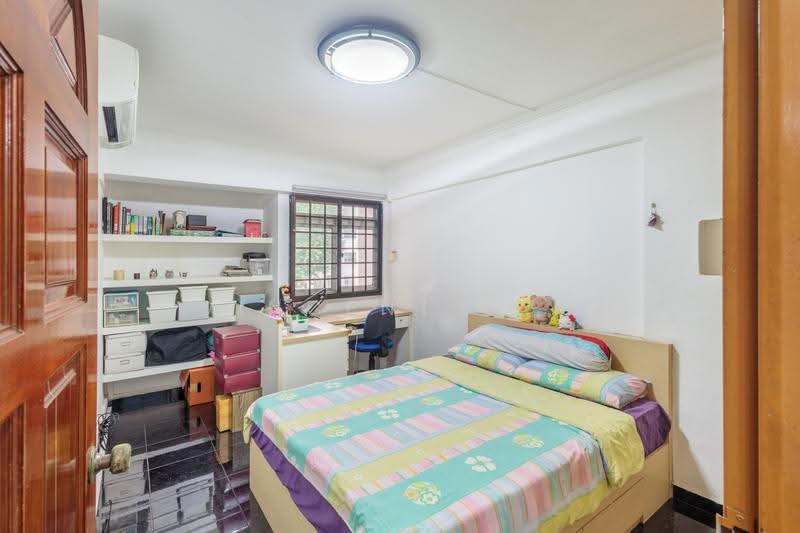 107 Jurong East Street 13, 107 Jurong East Street 13, Boon Lay / Jurong / Tuas, 4 Bedrooms, 1,743 sqft, HDB Flat For Sale, by Vincent Lam, 500284440 - Bedroom - PropertyGuru.com.sg