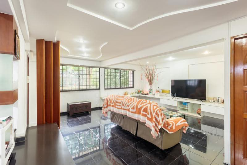 107 Jurong East Street 13, 107 Jurong East Street 13, Boon Lay / Jurong / Tuas, 4 Bedrooms, 1,743 sqft, HDB Flat For Sale, by Vincent Lam, 500284440 - Living Room - PropertyGuru.com.sg