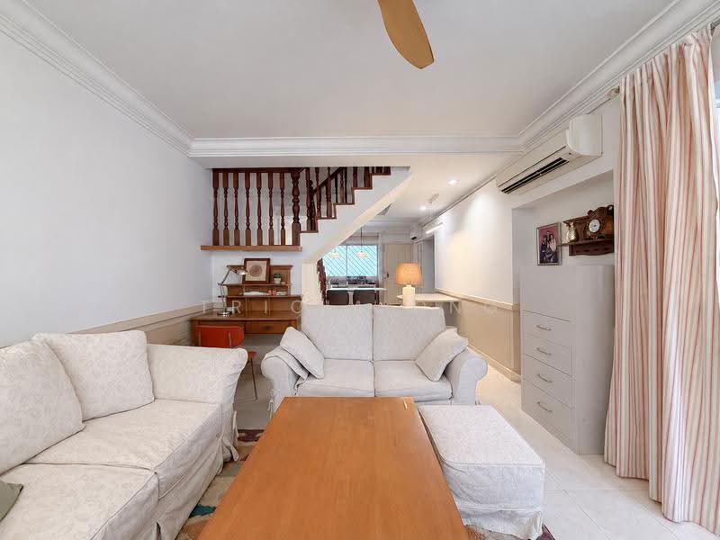 287 Choa Chu Kang Avenue 2, 287 Choa Chu Kang Avenue 2, Dairy Farm / Bukit Panjang / Choa Chu Kang, 4 Bedrooms, 1,571 sqft, HDB Flat For Sale, by Tricia Ong, 500284456 - Living Room - PropertyGuru.com.sg