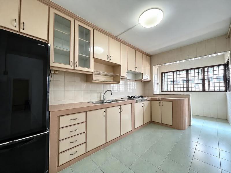 231 Compassvale Walk, 231 Compassvale Walk, Hougang / Punggol / Sengkang, 3 Bedrooms, 1,302 sqft, HDB Flat For Sale, by Elson Wang, 500284462 - Kitchen - PropertyGuru.com.sg