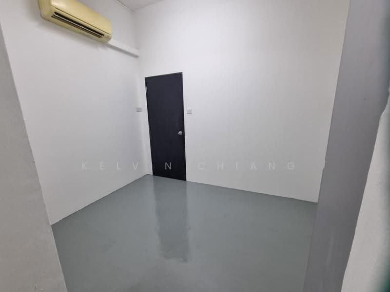 B1 Union industrial Centre, 3 Lorong Bakar Batu, Macpherson / Potong Pasir, 150 sqft, Light Industrial (B1) For Rent, by Kelvin Chiang, 500284473 - Interior - CommercialGuru.com.sg