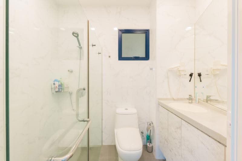 Nineteen Shelford, 19 Shelford Road, Newton / Novena, 1 Bedroom, 657 sqft, Condominium For Sale, by Ron Lim, 500284483 - Bathroom - PropertyGuru.com.sg