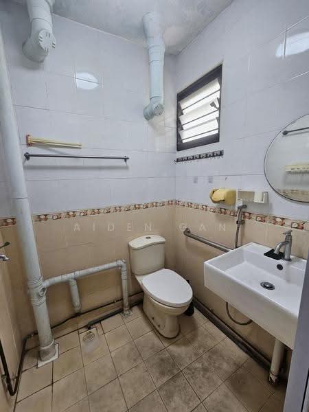 201 Marsiling Drive, 201 Marsiling Drive, Admiralty / Woodlands, 3 Bedrooms, 979 sqft, HDB Flat For Sale, by Aiden Gan, 500284513 - Bathroom - PropertyGuru.com.sg