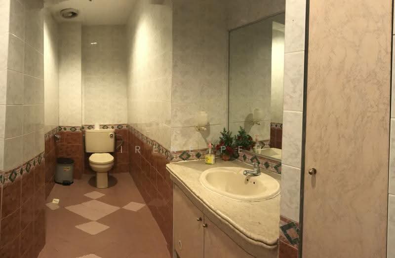 Crystal Time Building, 16 Tannery Lane, Macpherson / Potong Pasir, 2,150 sqft, Light Industrial (B1) For Rent, by Irene Peh, 500284515 - Bathroom - CommercialGuru.com.sg