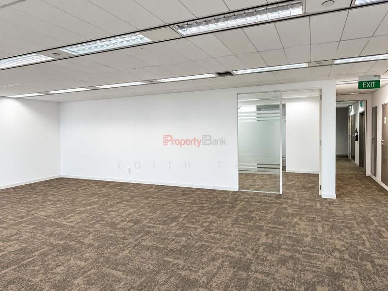 Iconic Raffles Place Landmark - High Floor - Marina Bay Views - at Only $7.20 PSF, Boat Quay / Raffles Place / Marina, 4,200 sqft, Office For Rent, by Edith Tay, 500284519 - Interior - CommercialGuru.com.sg