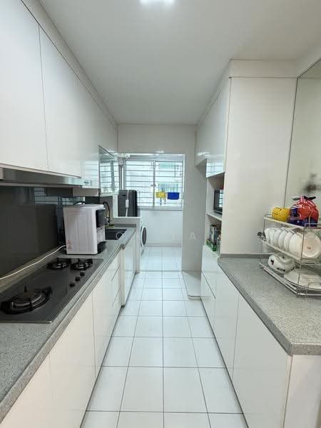 183B Boon Lay Avenue, 183B Boon Lay Avenue, Boon Lay / Jurong / Tuas, 3 Bedrooms, 1,206 sqft, HDB Flat For Sale, by Joe Tay, 500284524 - Kitchen - PropertyGuru.com.sg