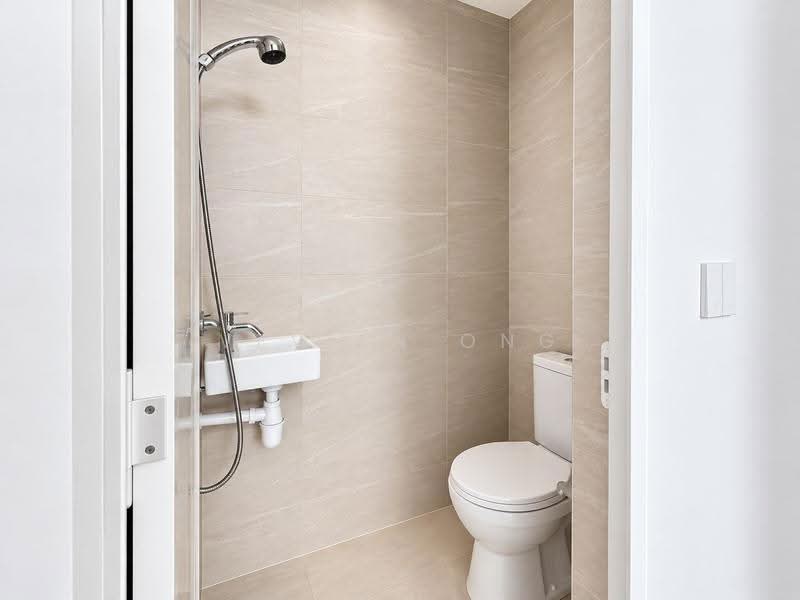 Pinetree Hill, 32 Pine Grove, Clementi Park / Upper Bukit Timah, 4 Bedrooms, 1,292 sqft, Condominium For Rent, by Vevien Ong, 500284528 - Bathroom - PropertyGuru.com.sg