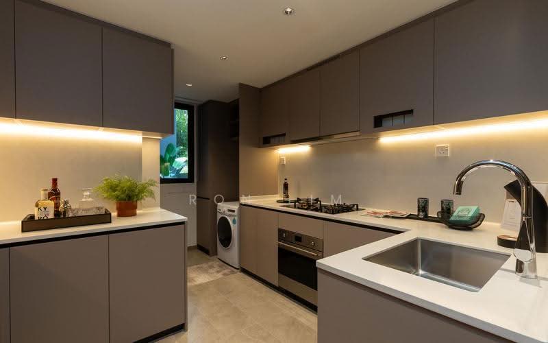 Lentor Mansion, 62 Lentor Gardens, Mandai / Upper Thomson, 3 Bedrooms, 1,023 sqft, Condominium For Sale, by Ron Lim, 500284534 - Kitchen - PropertyGuru.com.sg