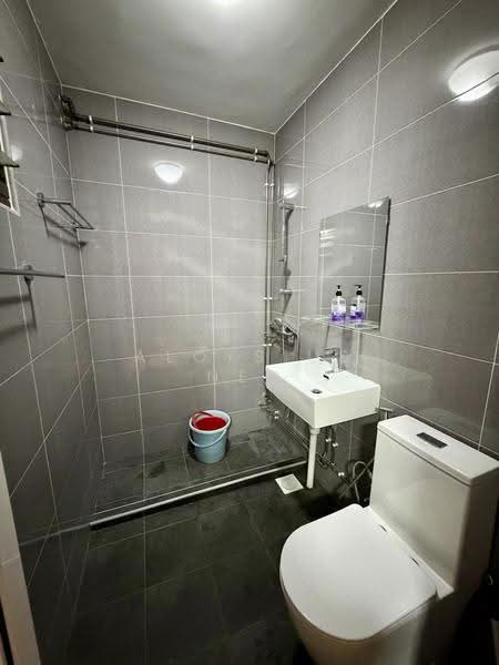 171 Hougang Avenue 1, 171 Hougang Avenue 1, Hougang / Punggol / Sengkang, 3 Bedrooms, 1,087 sqft, HDB Flat For Sale, by Aloysius Neo, 500284537 - Bathroom - PropertyGuru.com.sg