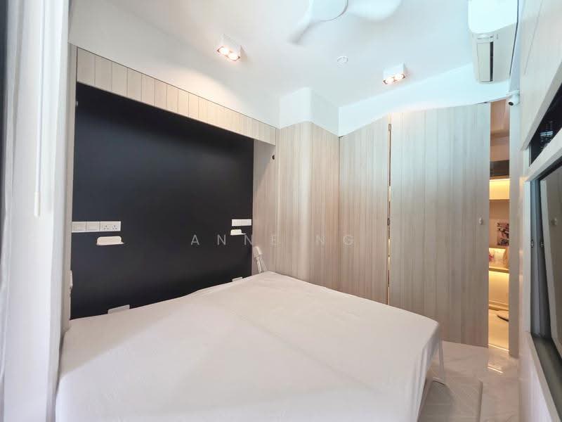 Le Quest, 10 Bukit Batok Street 41, Dairy Farm / Bukit Panjang / Choa Chu Kang, 2 Bedrooms, 614 sqft, Condominium For Rent, by Anne Ng, 500284542 - Living Room with Murphy Bed Open - PropertyGuru.com.sg