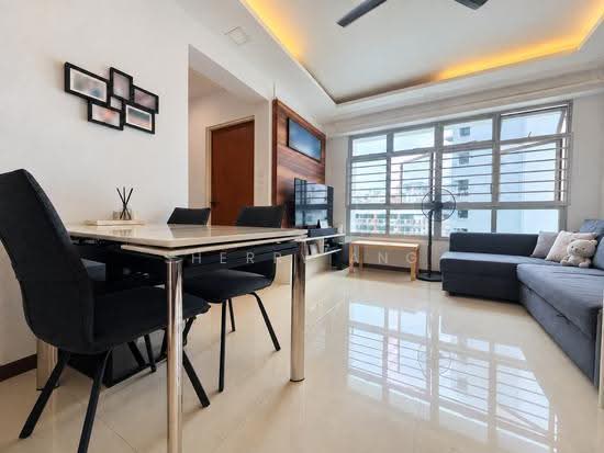 For Sale - 494G Tampines Street 45