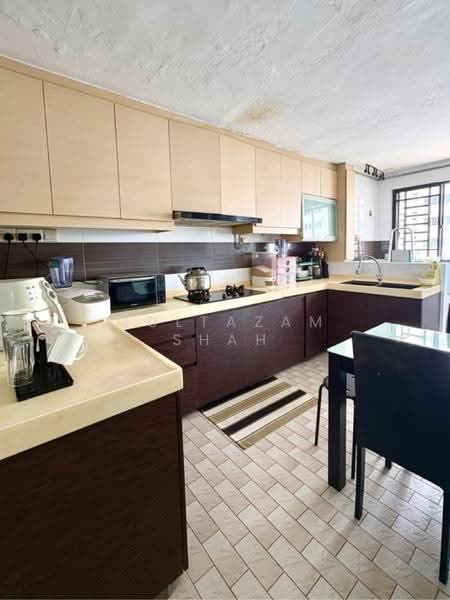43 Bedok South Road, 43 43, Bedok / Upper East Coast, 3 Bedrooms, 904 sqft, HDB Flat For Sale, by Multazam Shah, 500284561 - PropertyGuru.com.sg