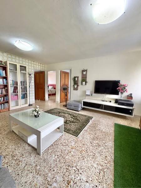 43 Bedok South Road, 43 43, Bedok / Upper East Coast, 3 Bedrooms, 904 sqft, HDB Flat For Sale, by Multazam Shah, 500284561 - PropertyGuru.com.sg