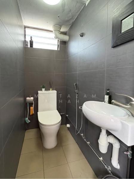 43 Bedok South Road, 43 43, Bedok / Upper East Coast, 3 Bedrooms, 904 sqft, HDB Flat For Sale, by Multazam Shah, 500284561 - PropertyGuru.com.sg
