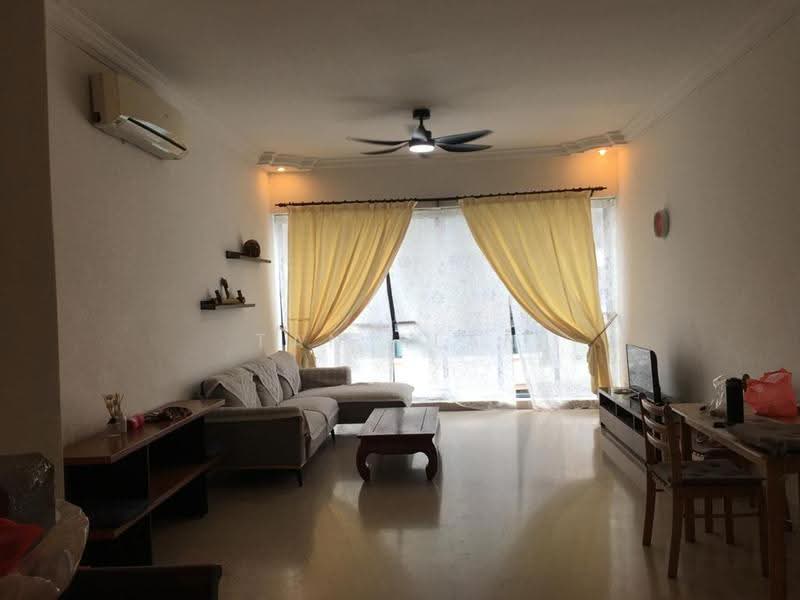 Simsville, 6 Geylang East Avenue 2, Eunos / Geylang / Paya Lebar, 2 Bedrooms, 985 sqft, Condominium For Sale, by Tan Alan, 500284562 - Living Room - PropertyGuru.com.sg