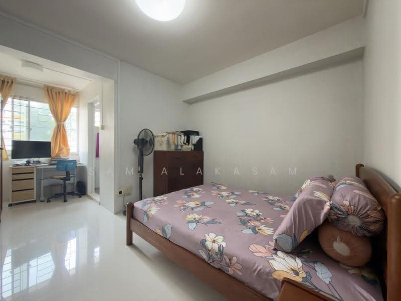 411 Serangoon Central, 411 Serangoon Central, Hougang / Punggol / Sengkang, 3 Bedrooms, 1,141 sqft, HDB Flat For Sale, by Sam Alakasam, 500284579 - Bedroom - PropertyGuru.com.sg
