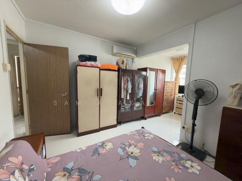 411 Serangoon Central, 411 Serangoon Central, Hougang / Punggol / Sengkang, 3 Bedrooms, 1,141 sqft, HDB Flat For Sale, by Sam Alakasam, 500284579 - Bedroom - PropertyGuru.com.sg