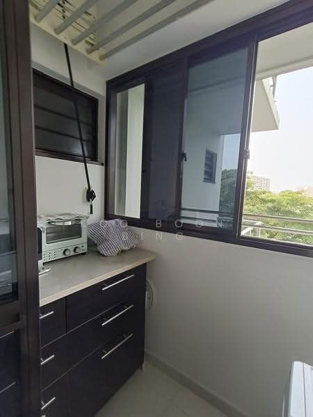 166A Teck Whye Crescent, 166A Teck Whye Crescent, Dairy Farm / Bukit Panjang / Choa Chu Kang, 2 Bedrooms, 732 sqft, HDB Flat For Rent, by Koo Boon Bing, 500284581 - Balcony - PropertyGuru.com.sg
