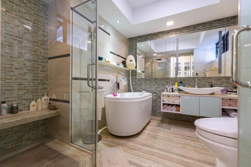 Yong An Park, 327 River Valley Road, Orchard / River Valley, 4 Bedrooms, 3,434 sqft, Condominium For Sale, by Adrienna Siew, 500284587 - Bathroom - PropertyGuru.com.sg