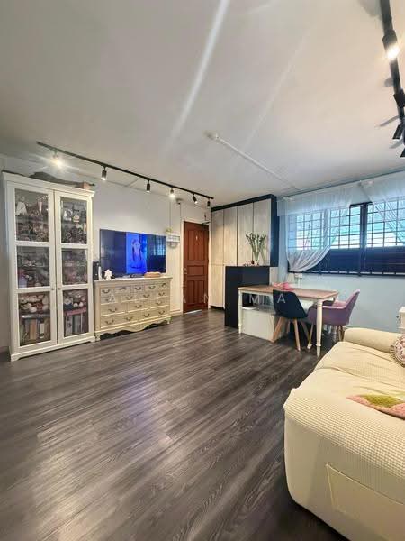 634 Ang Mo Kio Avenue 6, 634 Ang Mo Kio Avenue 6, Ang Mo Kio / Bishan / Thomson, 3 Bedrooms, 980 sqft, HDB Flat For Sale, by Allan Ma, 500284595 - Living Room - PropertyGuru.com.sg